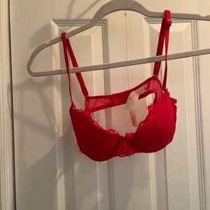 VS Pink lightly lined new red underwire bra